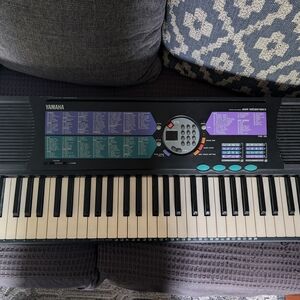 Yamaha Keyboard PSR-185